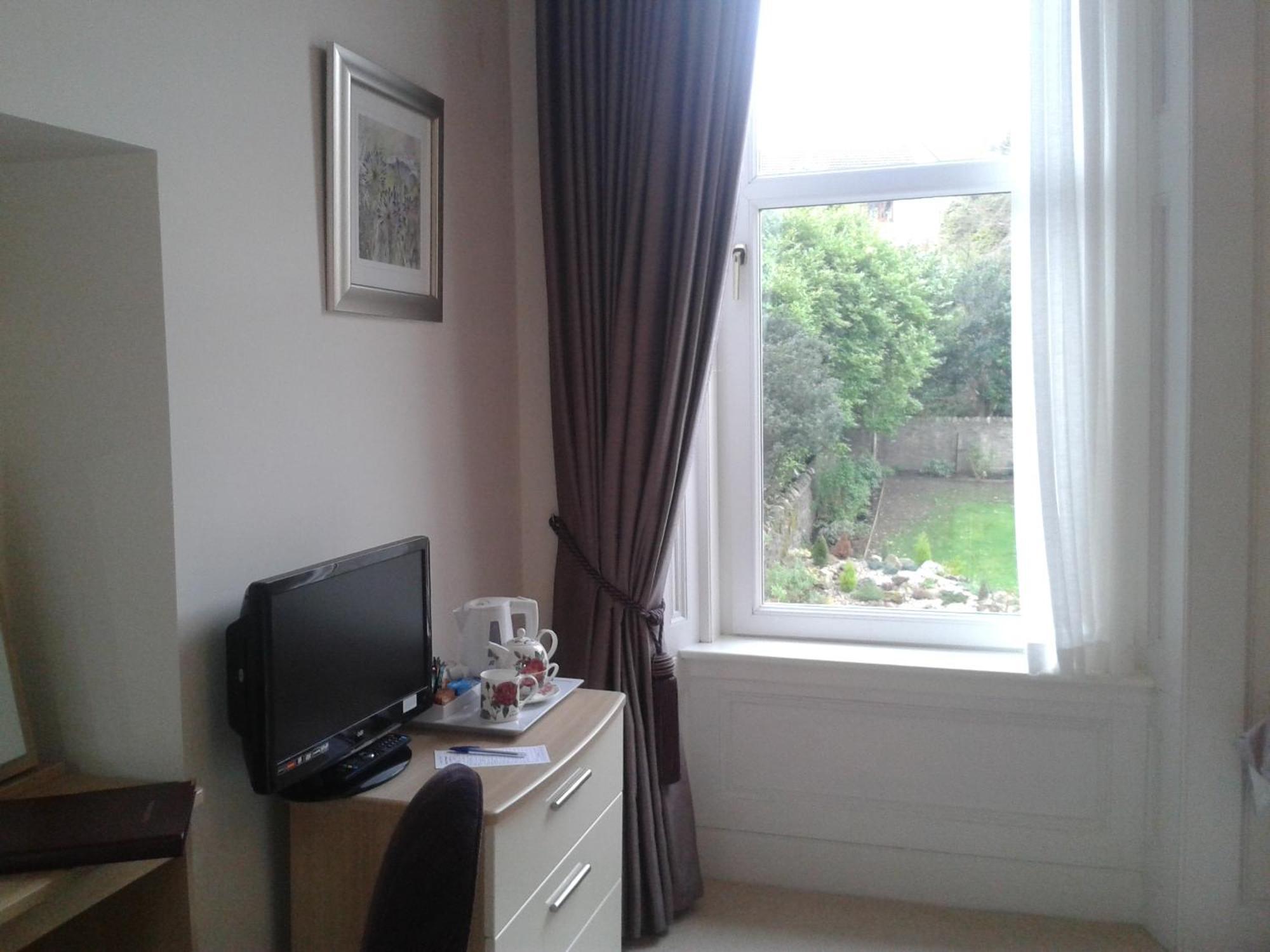 Douglas Park Guest House Kirn Phòng bức ảnh